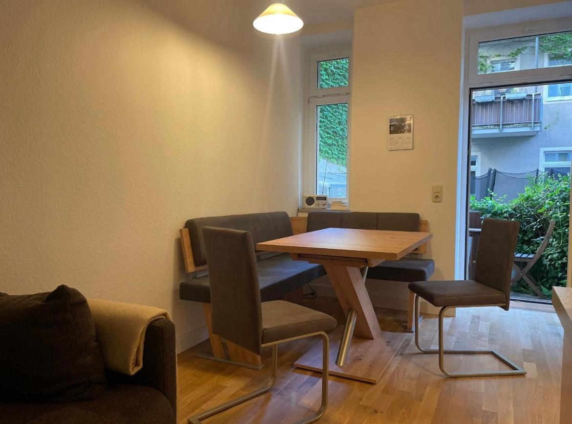 Karli Sudvorstadt Leipzig Ferienwohnung Unterkunft ภายนอก รูปภาพ